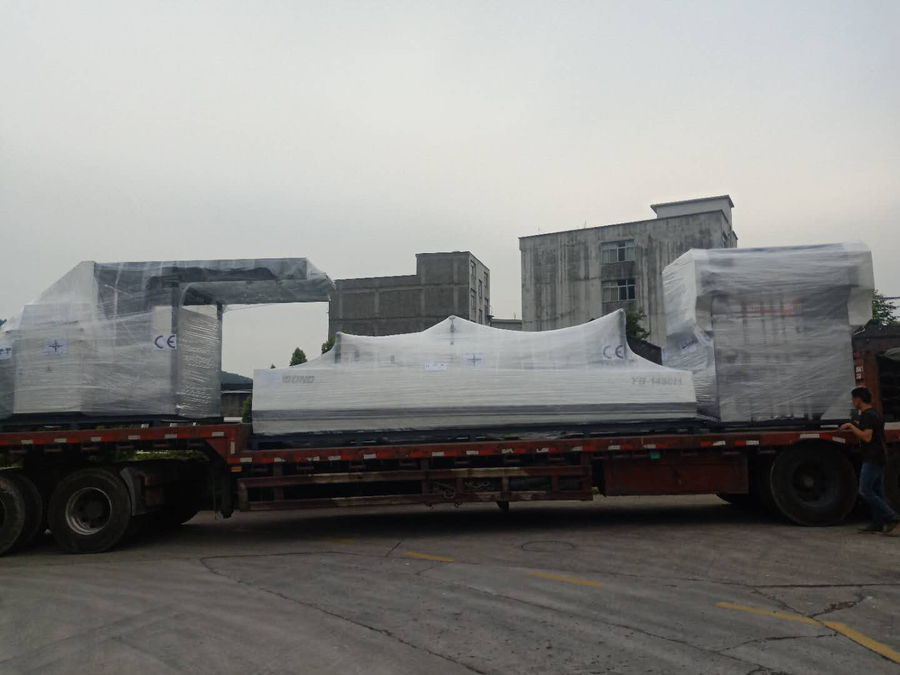 high speed servo laminating machine delivered to Vietnam
