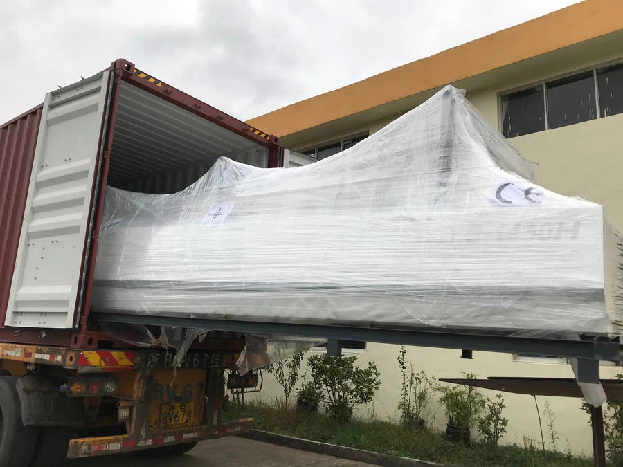 Exported to Turkey: YB-1450H servo type laminating machine