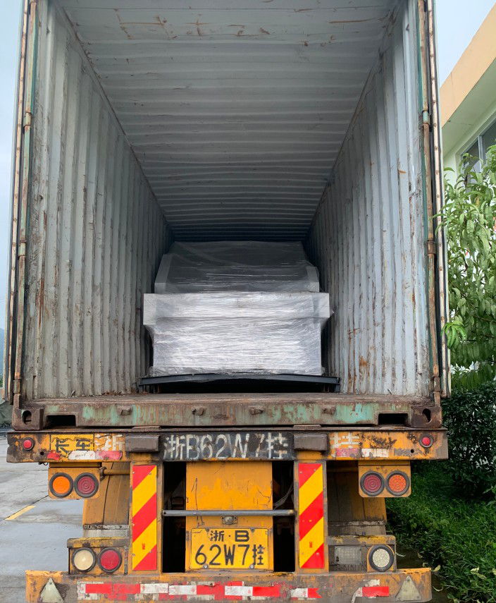 YB-1650H High Speed Flute Laminating Machine Delivery to Malaysia