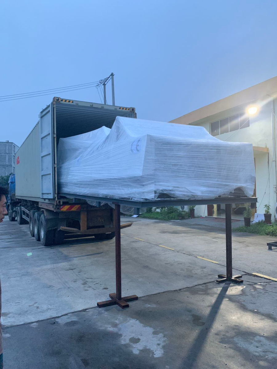 YB-1650HS High speed flute laminating machine and pile turner machine delivery to Indonesia