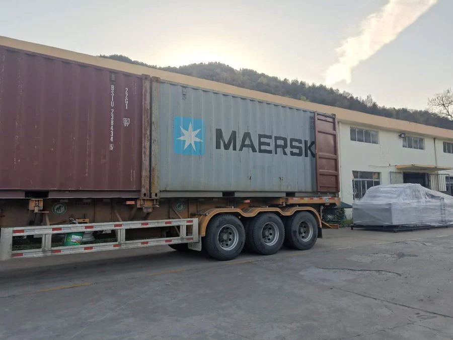 The semi-automatic laminating machine shipped to Bangladesh