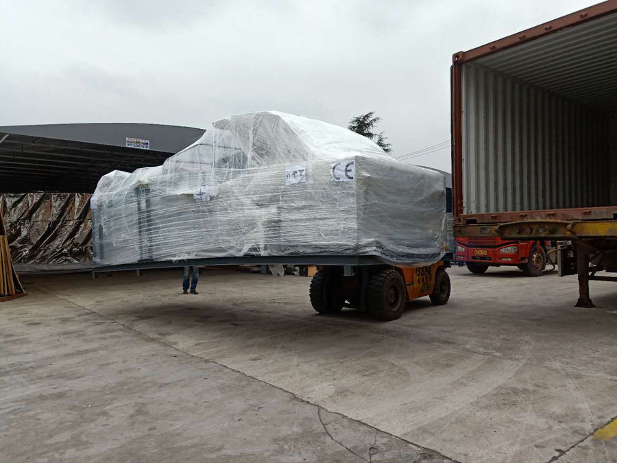YB-1450B SEMI-Automatic Flute Laminating Machine Delivery to Greece