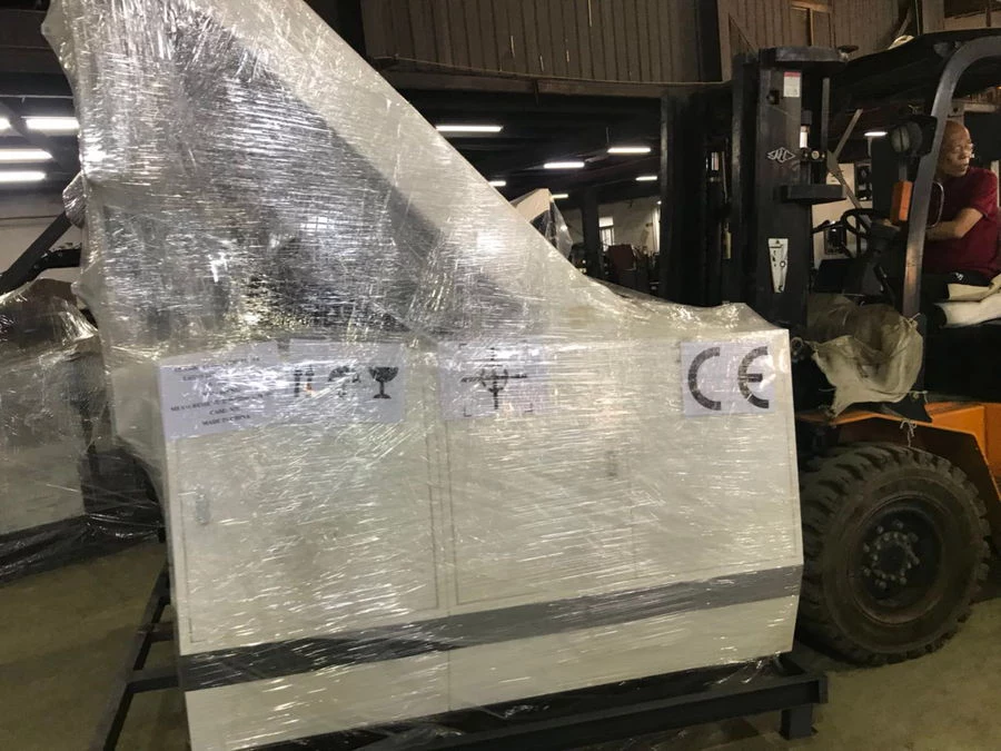 YB-1300E fully automatic laminator shipped to Colombia