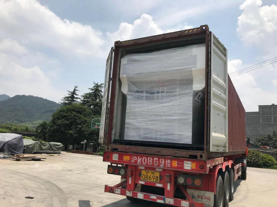 YB-1450H High speed Servo flute laminating machine to Mexico