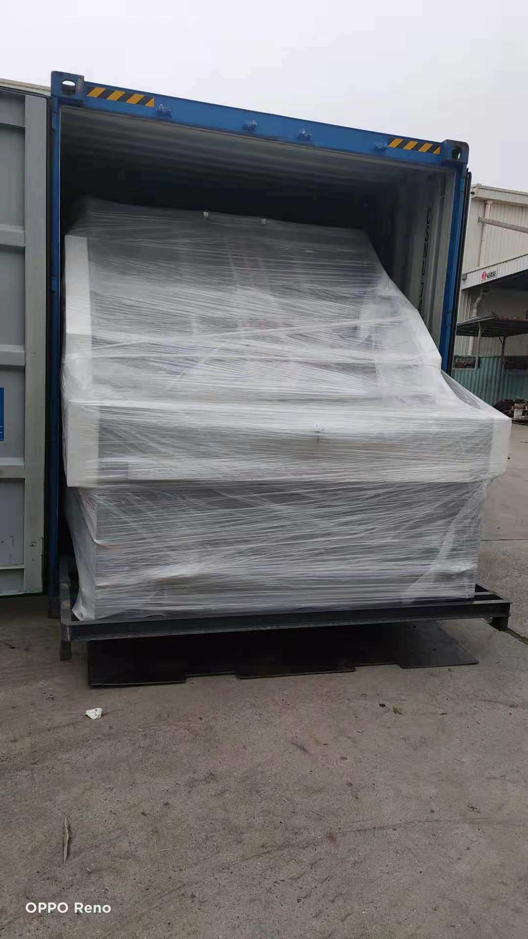 High Speed Servo Type Laminating Machine and Flip Flop Stacking Machine Deliver to Polish Customer