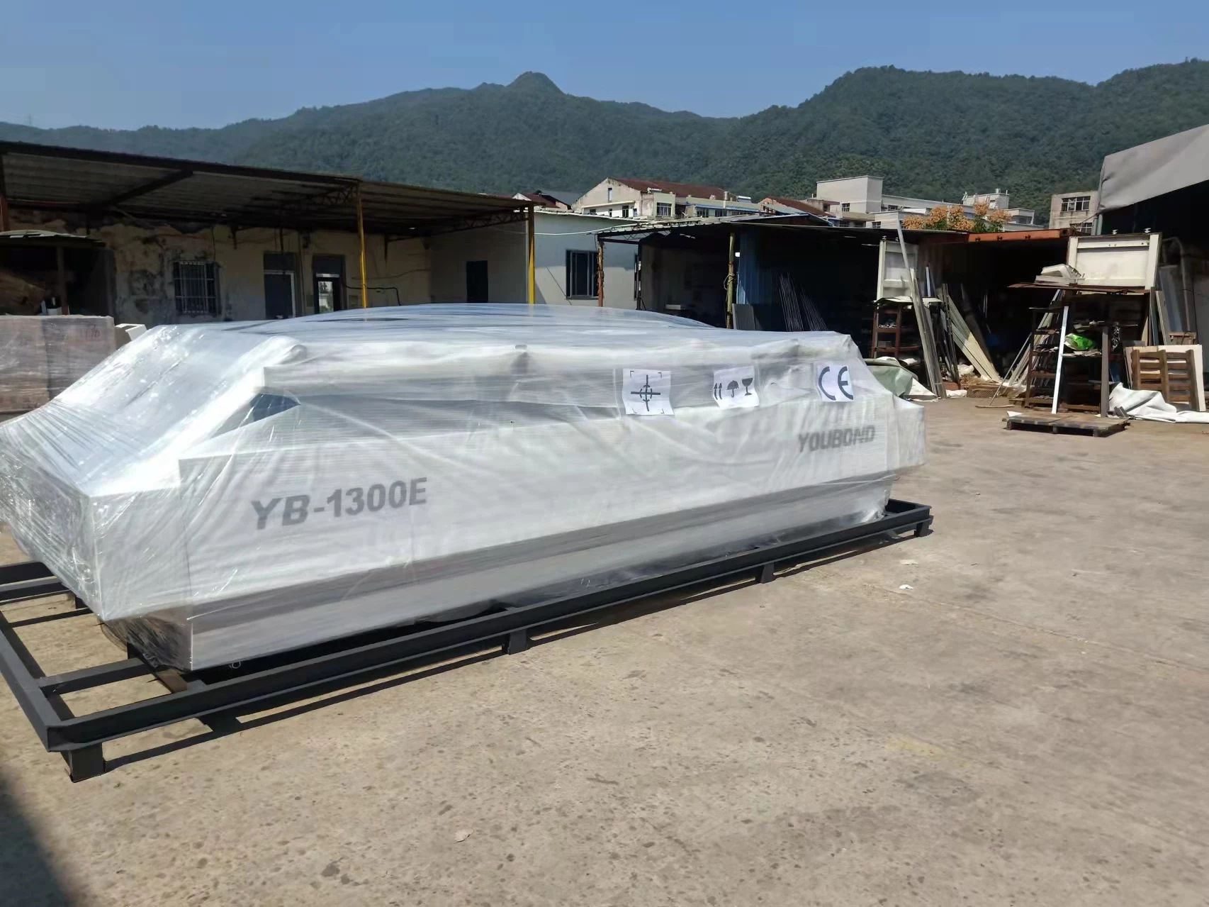 YB-1300E Automatic Flute Laminating Machine Deliver to Vietnam