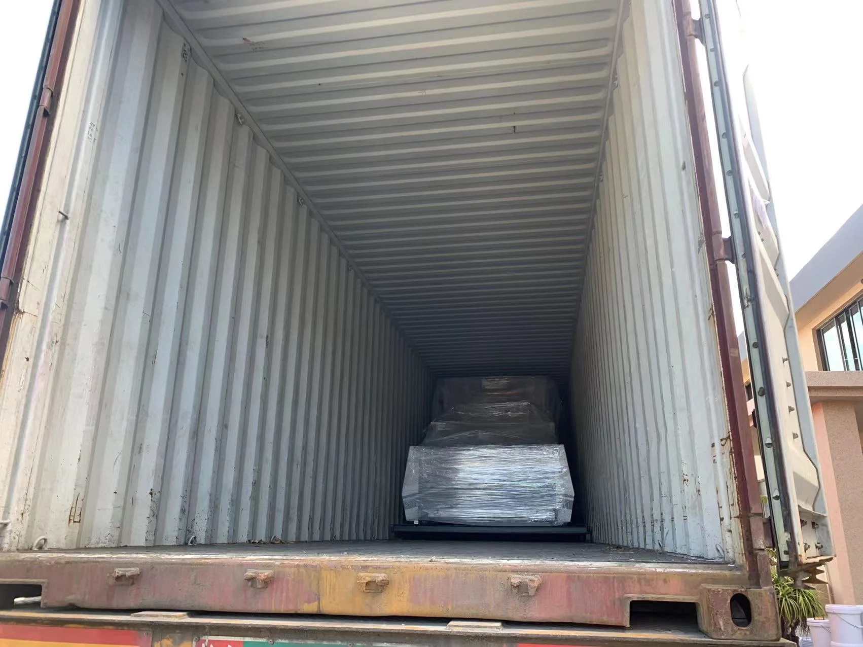 YB-1450HS High Speed Servo Type Laminating Machine and Auto pile turner and stacking machine deliver to Korean Customer