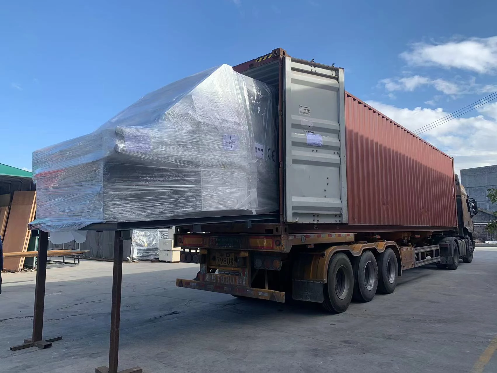 YB-1450HS High Speed Servo Type Laminating Machine and Auto pile turner and stacking machine deliver to Korean Customer