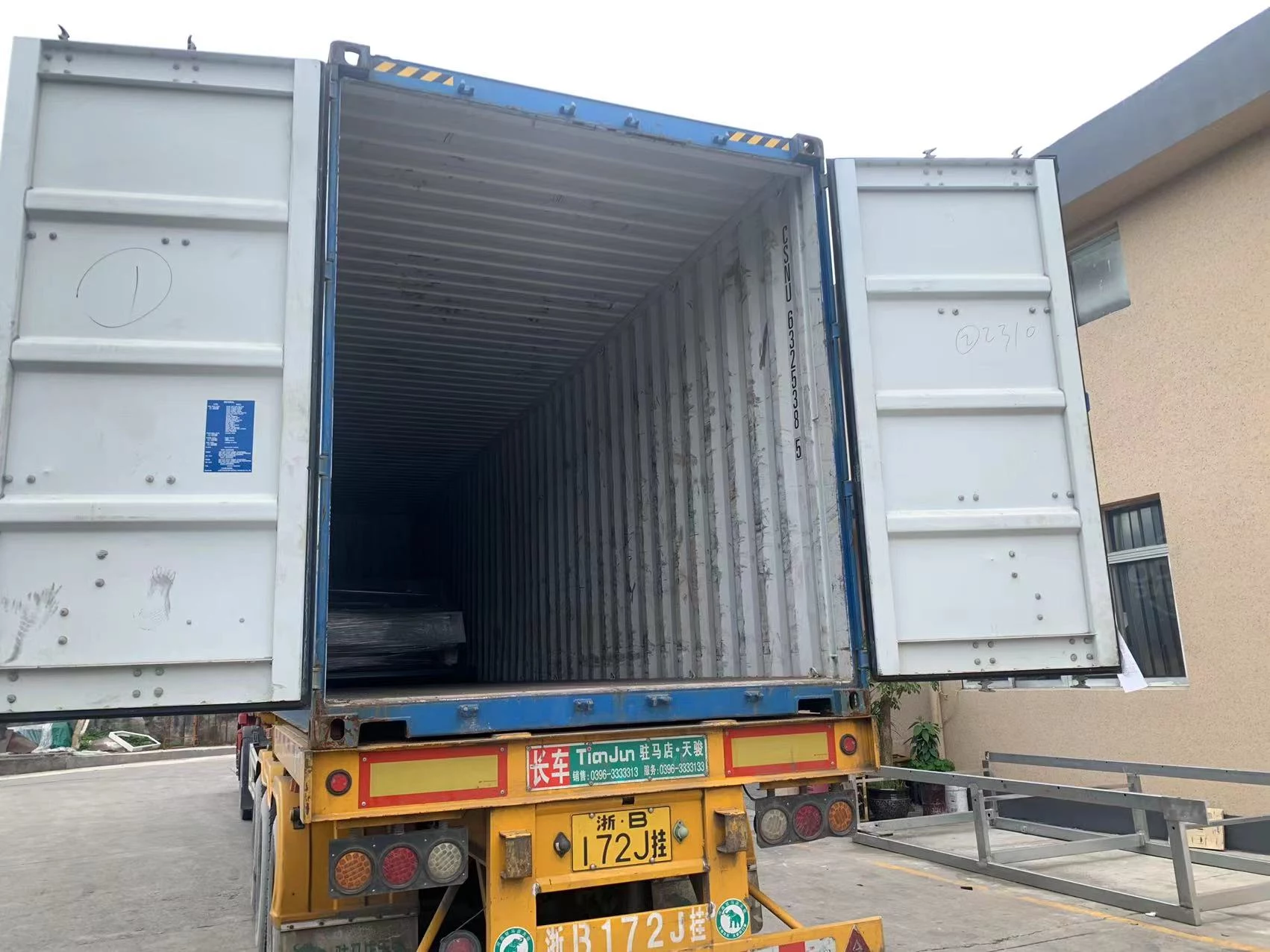 YB-1450E Automatic Flute Laminating Machine Deliver to Malaysia